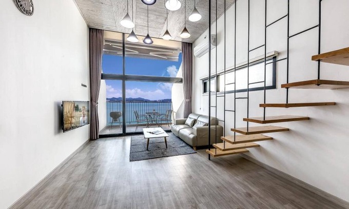 Dolsan-eup House | Yeosu Andante Pension