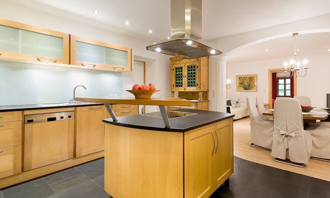 Hoetting Apartment | You live comfortably and elegantly in the apartment "Badetraum".