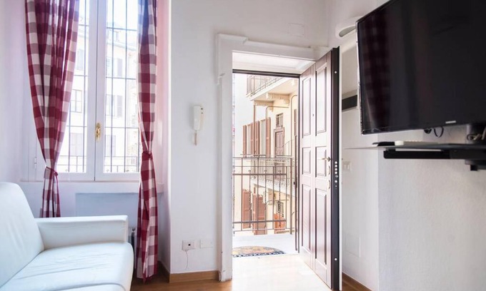 De Angeli Apartment | YouHosty - Ranzoni 4