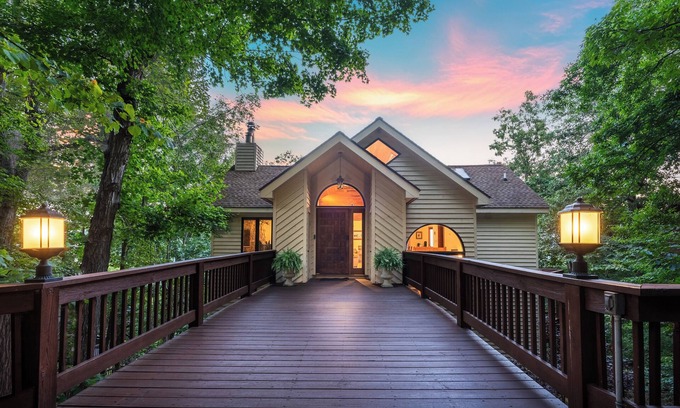 Chestnut Springs Cabin | Your Fall Retreat! The View at Crawfords Edge