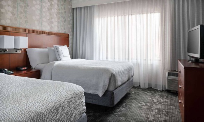 Camelback East Hotel | Your Home Away From Home! w/Outdoor Pool, Close to Historic Heritage Square