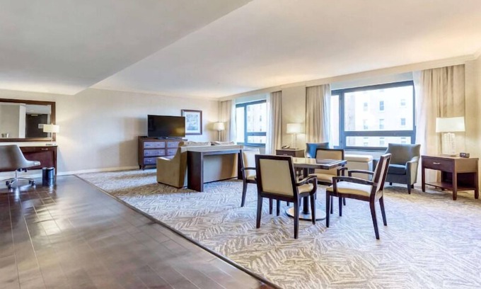 Dupont Circle Hotel | Your Home Away From Home! Pets Allowed, Outdoor Swimming Pool!