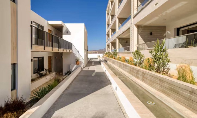 Santa Rosa Apartment | Your perfect family getaway: relax between the pool, the jacuzzi and the sea.