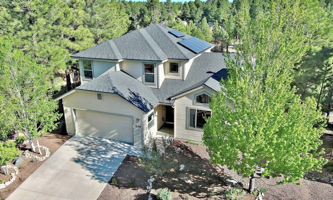Ponderosa Trails House | Zen Abode - Flagstaff - Central AC - Park & Trails!, Zen Abode - Incredible location in Flagstaff!