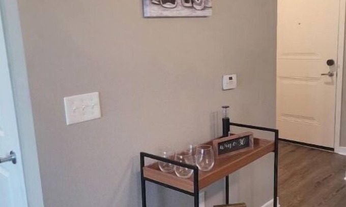 St. Johns Apartment | Zen Den!