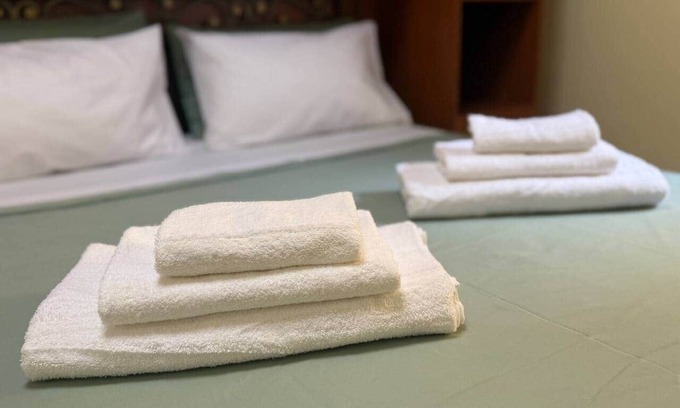 Belcastro Apartment | Zeus House - apartment at the entrance to Wonderlan, Netflix, WiFi, A/C