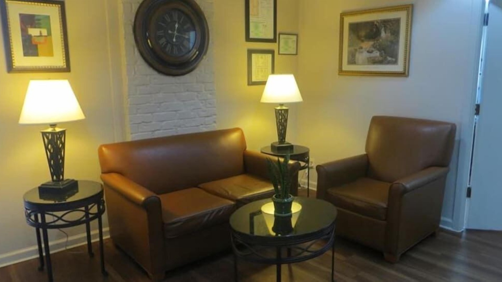 Photo of Livingroom in North Loop