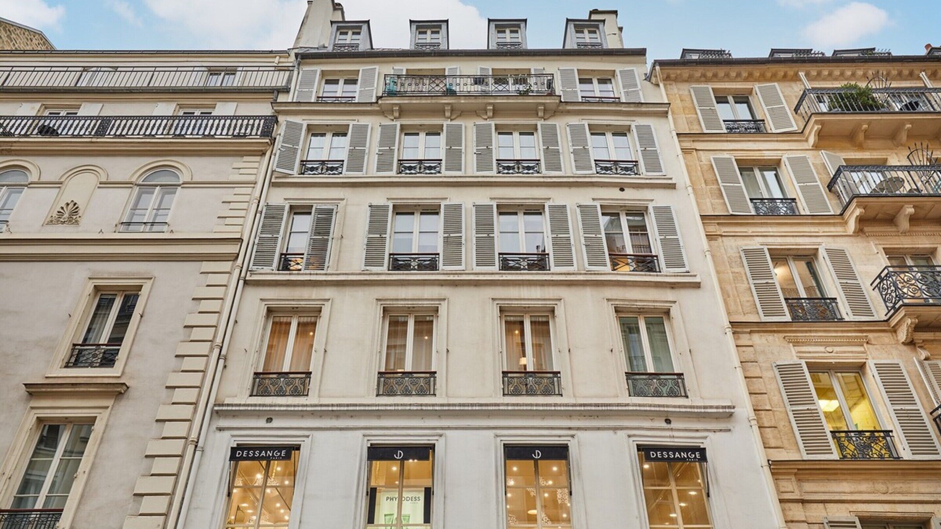 Photo of Outdoor in 8th Arrondissement