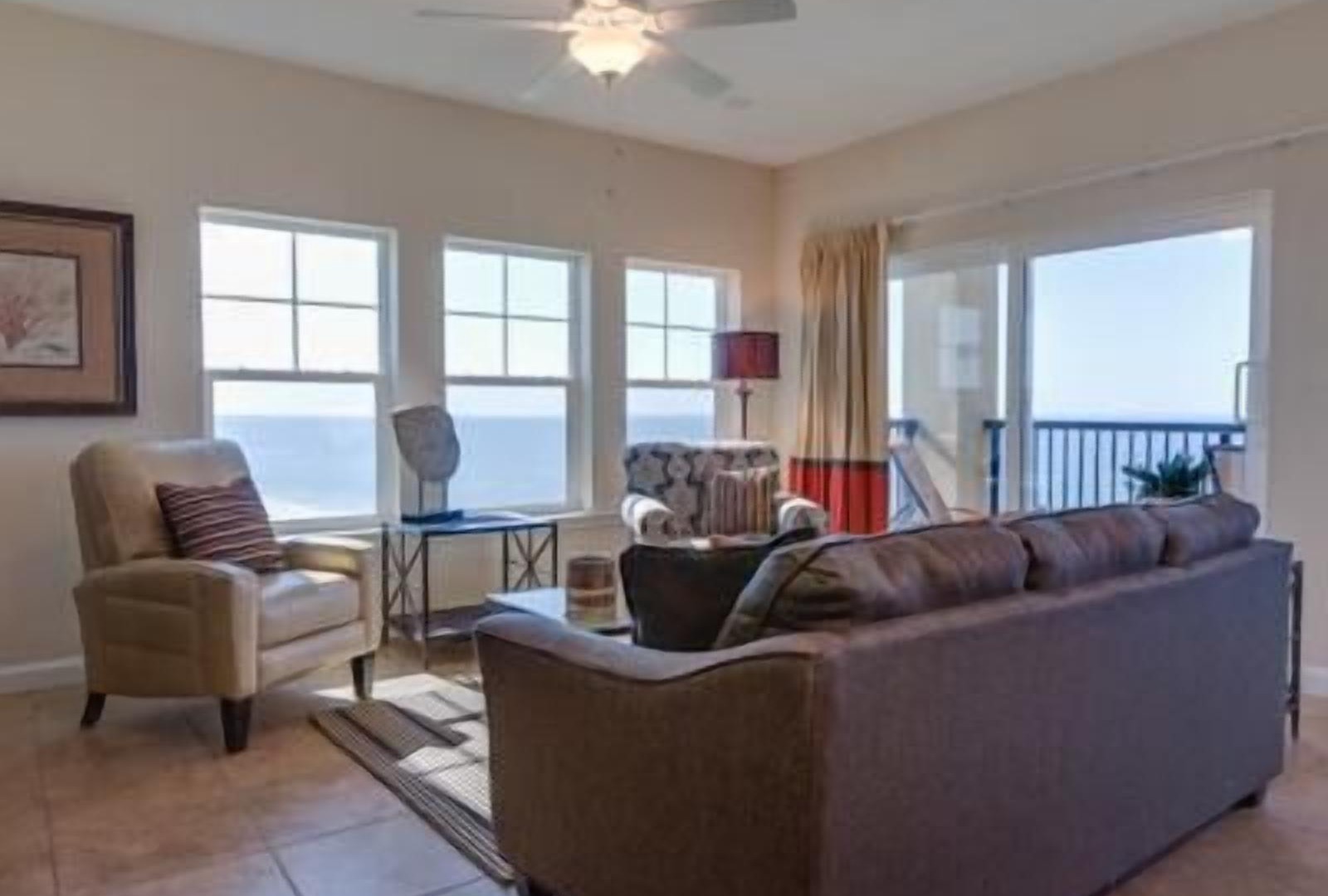 Photo of Livingroom in Mexico Beach