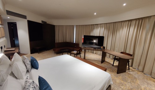 Fern Classic Suite, 1 King Bed