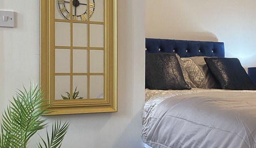 Classic Studio, Ensuite (Free Private Parking )