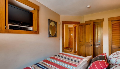 Condo, 1 Bedroom