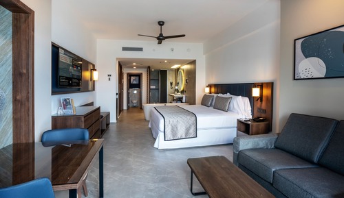 Junior Suite Ocean Front Elite Club (U)