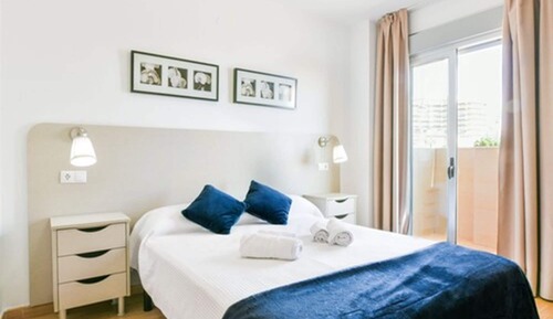 Apartment, 1 Bedroom, Partial Sea View