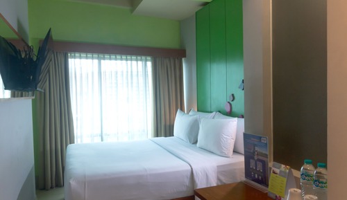 Max Happiness Room