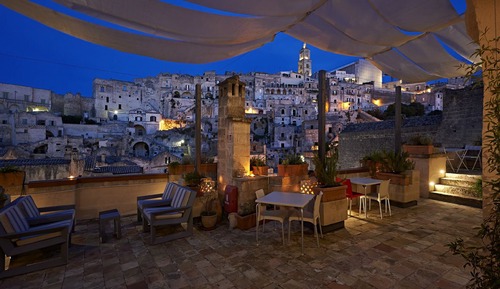 Deluxe Suite, Bathtub, City View
