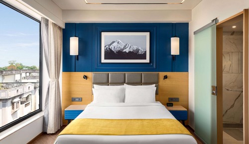 Deluxe Room, 1 Queen Bed, Non Smoking