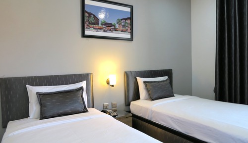 Basic Twin Room