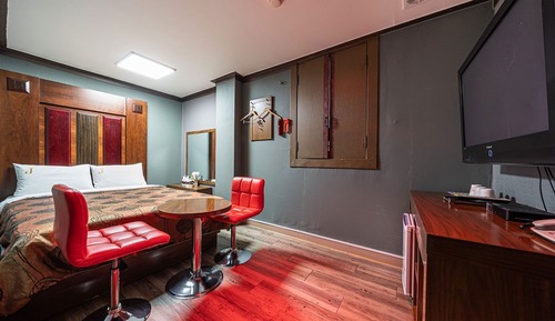 Room (General room)