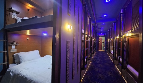 Basic Shared Dormitory, Women only