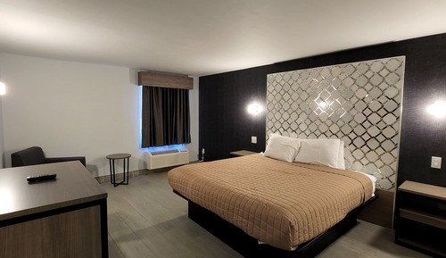 Deluxe Single Room