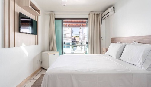 Double Room (Suite Casal com Sacada)