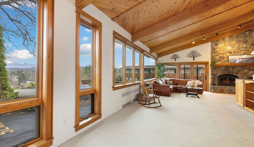 Art Devlin's Suite