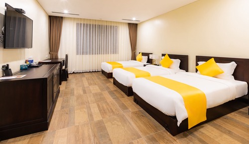 Deluxe Triple Room