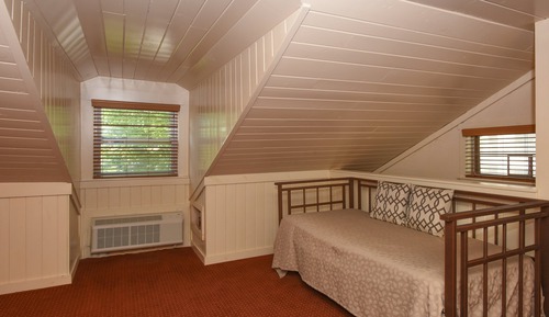 Chalet, 2 Bedrooms (Acorn)