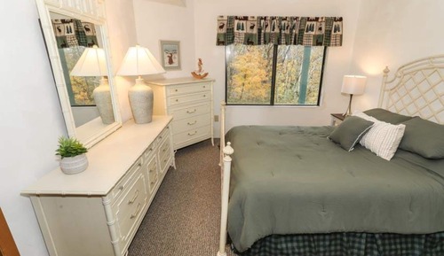 Condo, 2 Bedrooms (Villages)