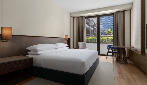 Room, 1 King Bed, Courtyard View