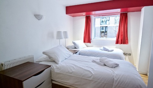 Deluxe Apartment