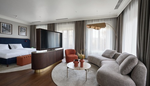 Suite, 1 Bedroom, City View