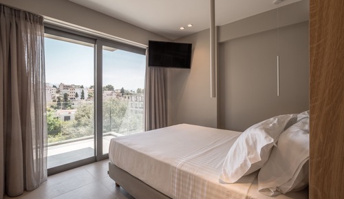 Noemie Luxury Suite 102