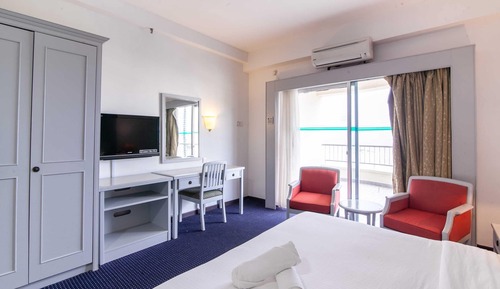 Junior Studio, 1 King Bed