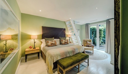 Maison Noir Deluxe Garden Room