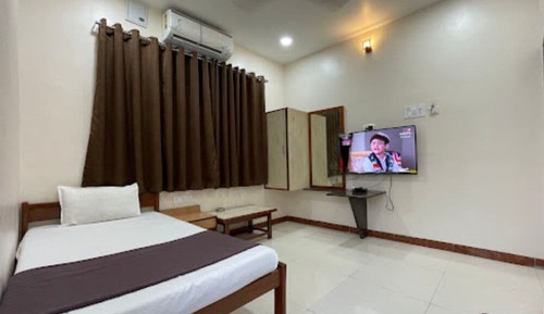 Deluxe Single Room