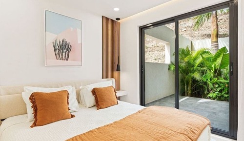 Outstanding Lagoon View & Garden