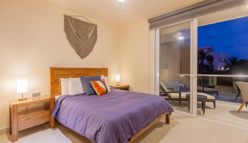 Apartment, Balcony
