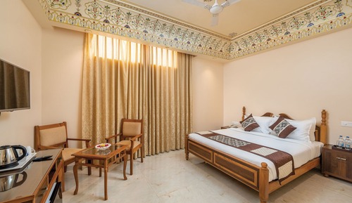Standard Room, 1 King Bed, Non Smoking, No Windows