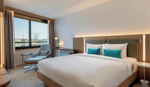 Premium Room, 1 King Bed
