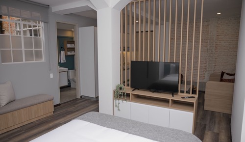 5Q GRAND LOFT