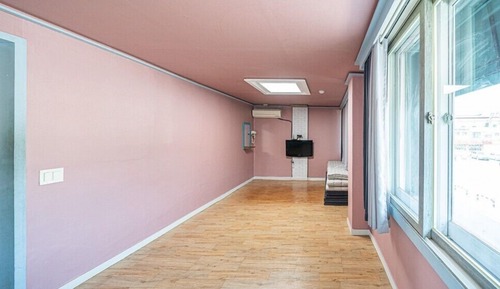 Room (River View 204 (Couple Room))