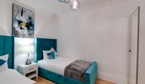 Junior Apartment