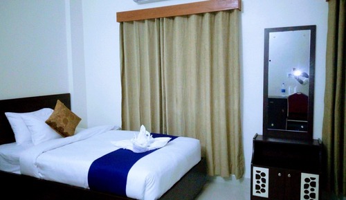 Deluxe Double or Twin Room