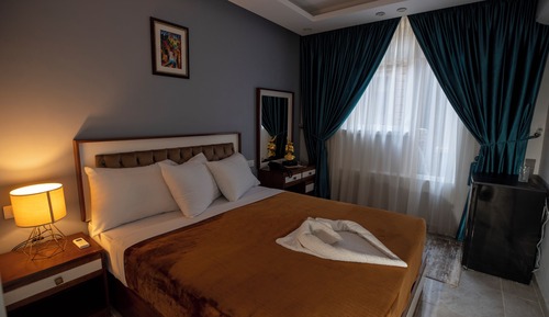 Deluxe Single Room