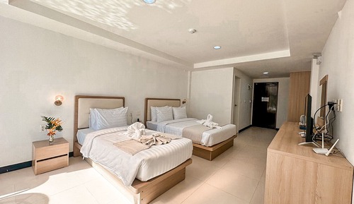 Premier Room