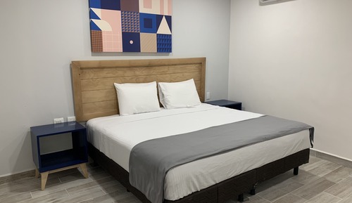 Premium Room, 1 King Bed