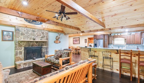 Cabin, Multiple Beds, Hot Tub, Mountain View