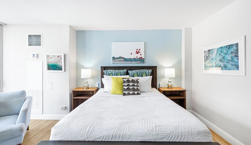 Studio, 1 Queen Bed, Non Smoking, City View 3